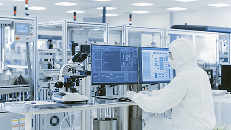 Contract manufacturing organizations (CMOs) are complex organizations by their very nature. Their work requires precision processes, compliance with a host of regional and international regulations, robust supply chains, and much more. It comes as absolutely no surprise that today’s CMOs rely on a LIMS to keep their operations running smoothly.